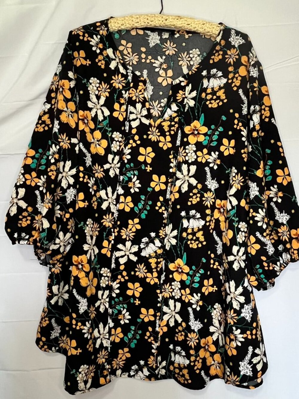 BloomChic Black Floral Print Pleated Notched Lantern Sleeve Blouse Top 26 3X